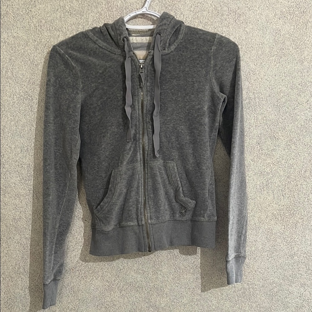 ⭐️ Hollister Gray Zip-Up Hoodie
